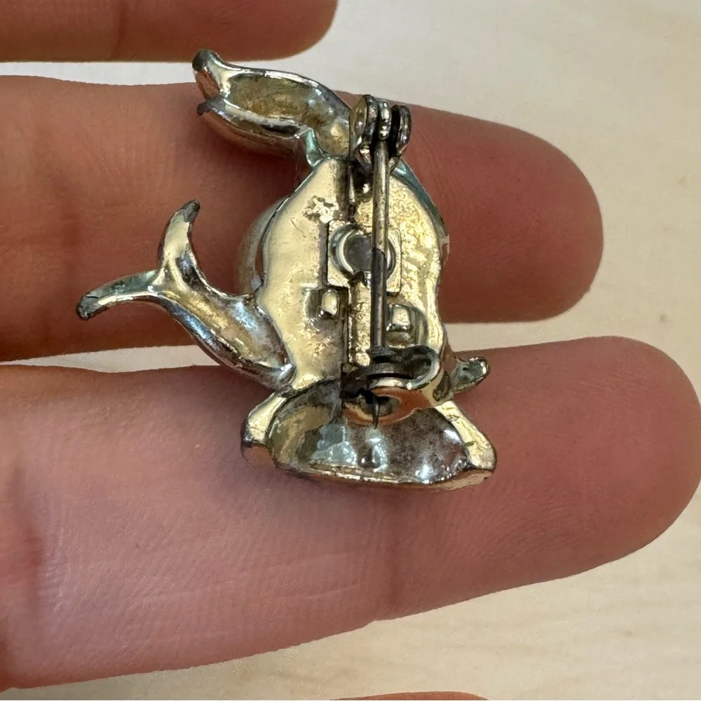 Vintage Seal Pinniped Faux Pearl Gold Tone Brooch Pin